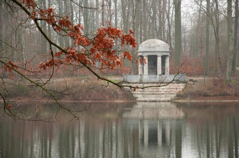 grau in grau deußtempel
